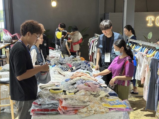 [크기변환]해외봉사-07.02 바자회-70264554727.jpg